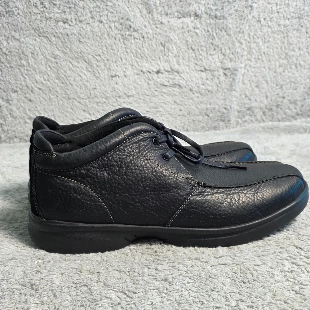 Clarks Collection Mens 12 WIDE Black Pebbled Leather Lace Up‎ Chukka Boots NEW